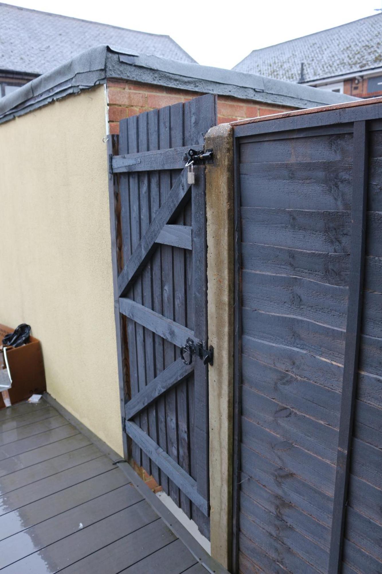 Self Contained, Double Bed Studio, Private Kitchen, Private Bath, Walking Distance To Harry Potter Watford  Zewnętrze zdjęcie