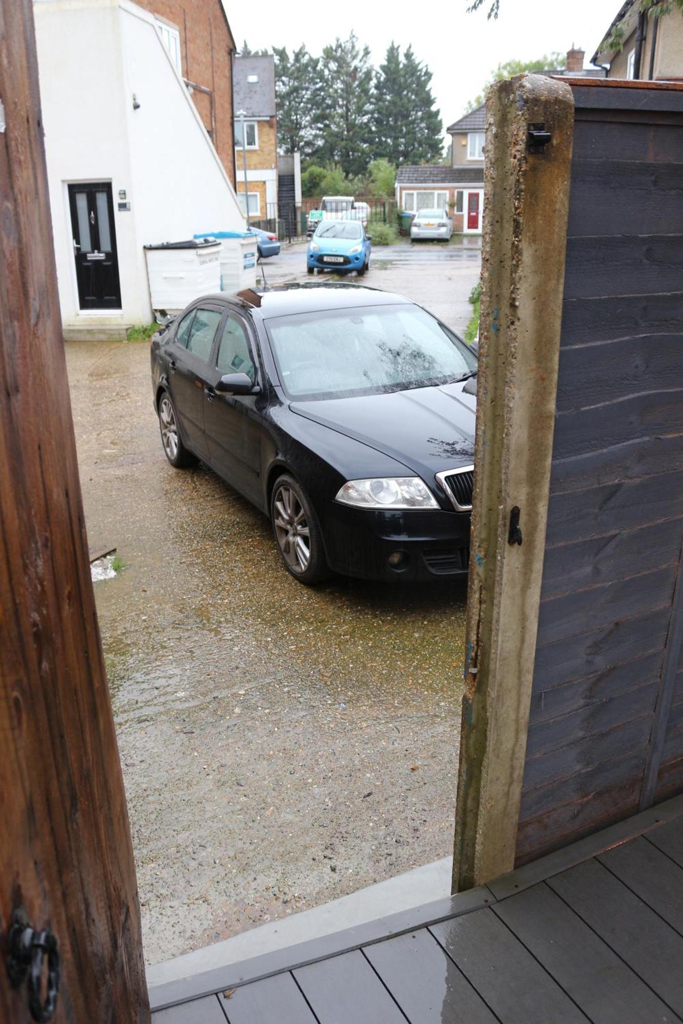 Self Contained, Double Bed Studio, Private Kitchen, Private Bath, Walking Distance To Harry Potter Watford  Zewnętrze zdjęcie